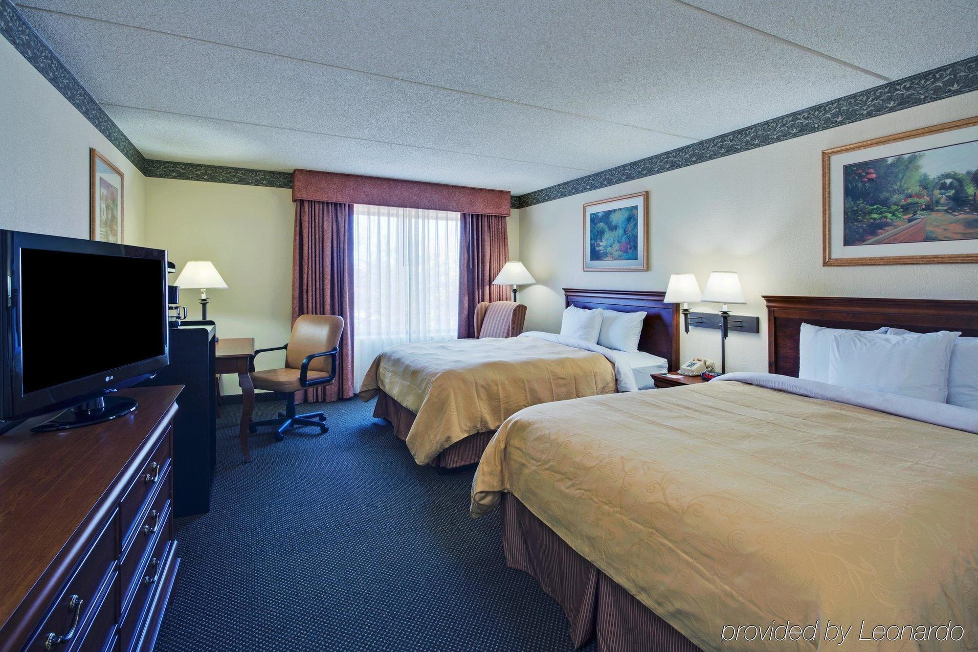 Express By Ihg Hotel